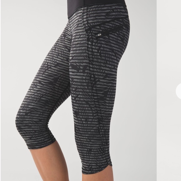 Lululemon Run Top Speed Crop - Picture 3 of 6